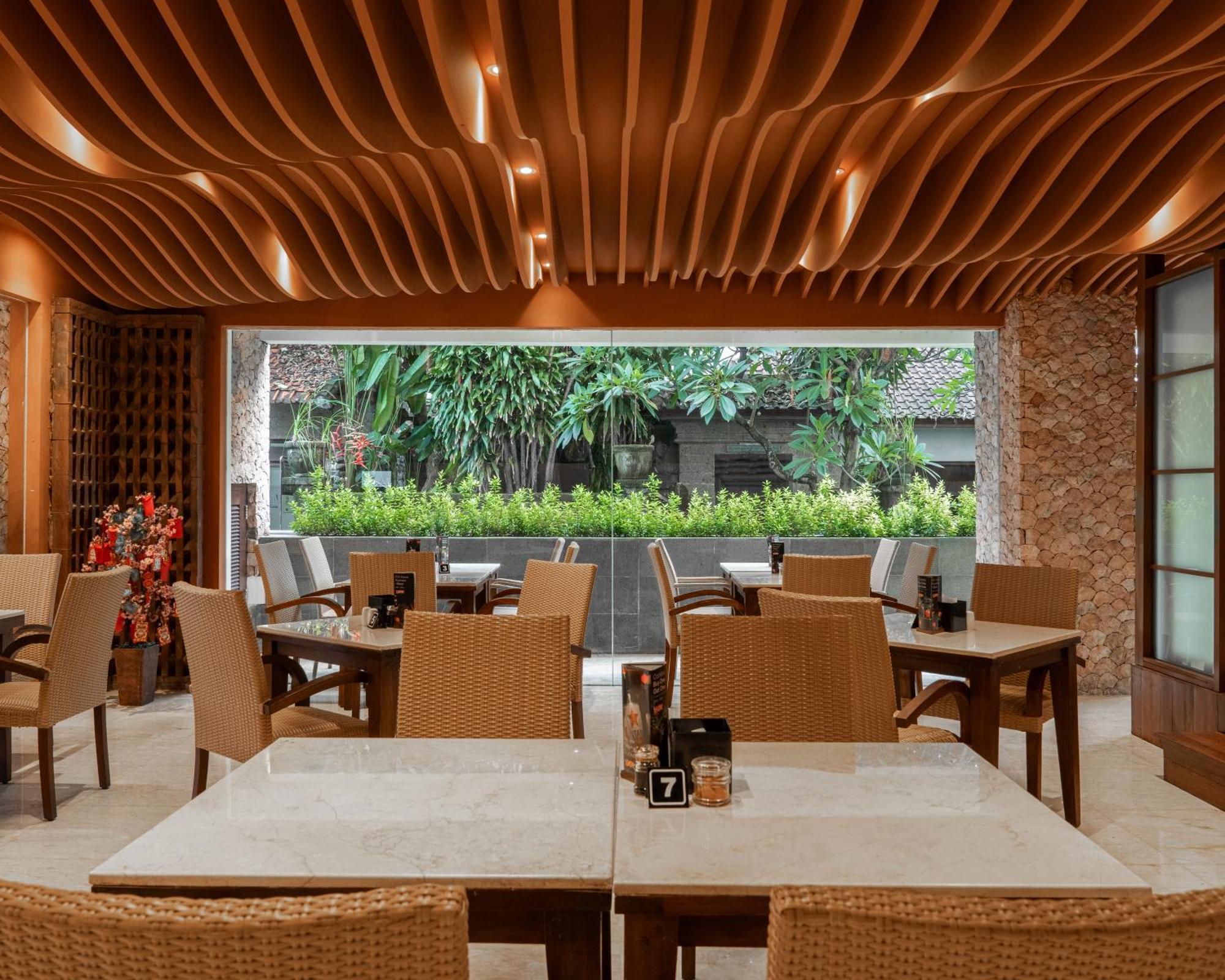Kuta Angel Hotel Екстериор снимка